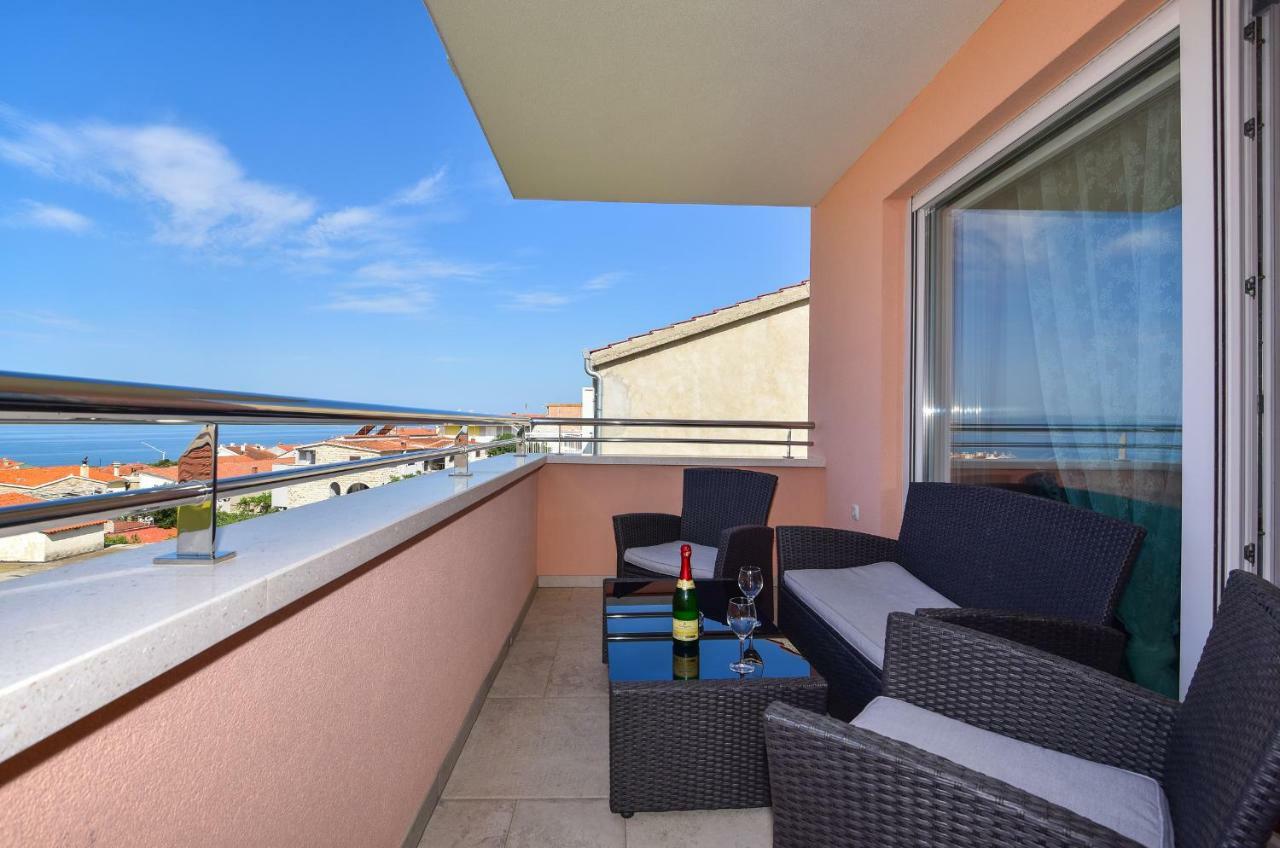 Evelin 4* Makarska